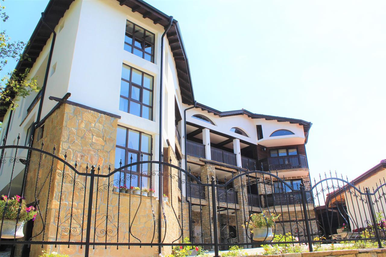 Hotel Sokay Triavna Exterior foto